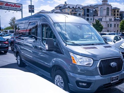 Used 2022 Ford Transit 350 XLT RWD image 4
