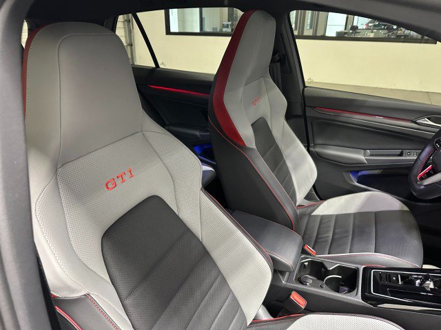 Used 2024 Volkswagen GTI SE FWD image 29