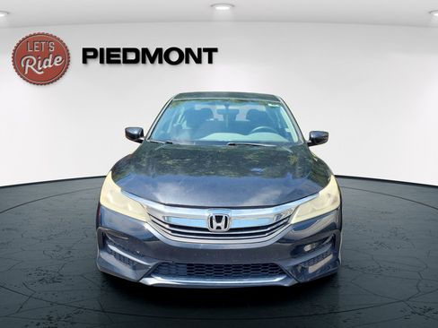 Used 2016 Honda Accord LX image 3