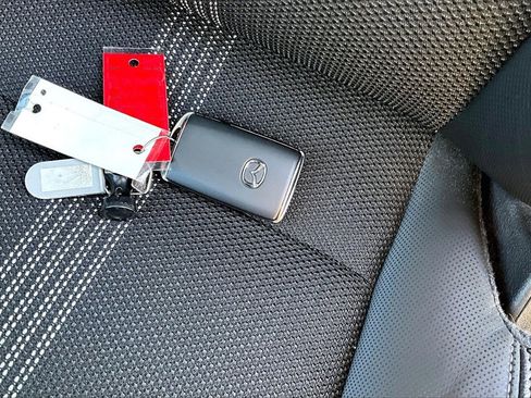 Certified 2025 MAZDA CX-50 AWD 2.5 S w/ Premium Package image 10