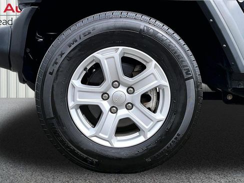 Used 2023 Jeep Wrangler Sport S AWD/4WD image 33