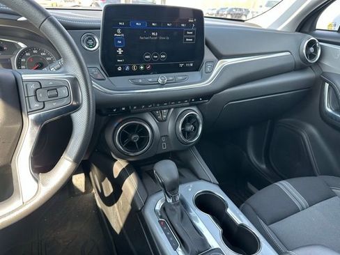 Used 2024 Chevrolet Blazer LT w/ Convenience Package AWD/4WD image 19