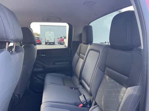 Used 2025 Nissan Frontier SV AWD/4WD image 20