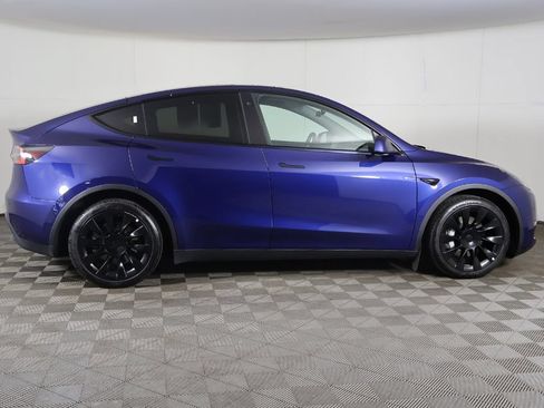 Used 2020 Tesla Model Y Long Range AWD/4WD image 21