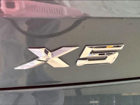 Used 2024 BMW X5 sDrive40i w/ Premium Package image 31