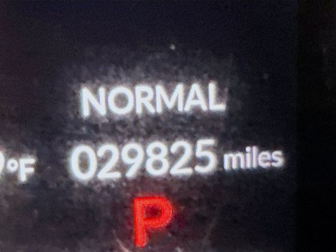 Used 2025 Honda HR-V LX image 18