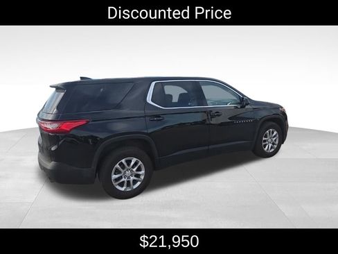 Used 2020 Chevrolet Traverse LS AWD/4WD image 3
