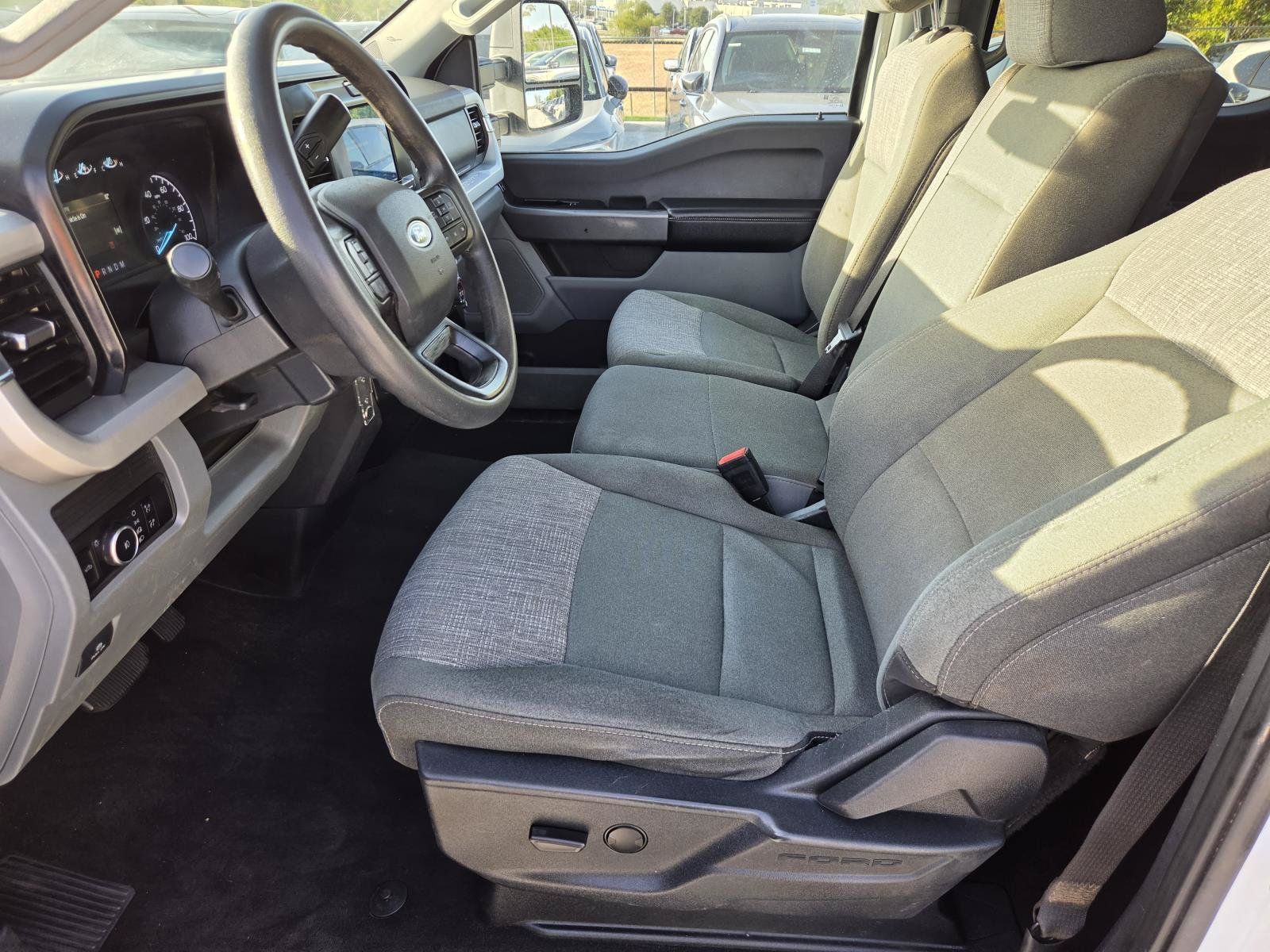 Used 2025 Ford F250 XLT w/ FX4 Off-Road Package AWD/4WD image 15