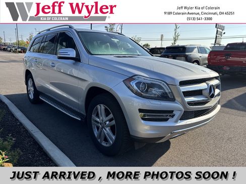 Used 2016 Mercedes-Benz GL 450 4MATIC image 1