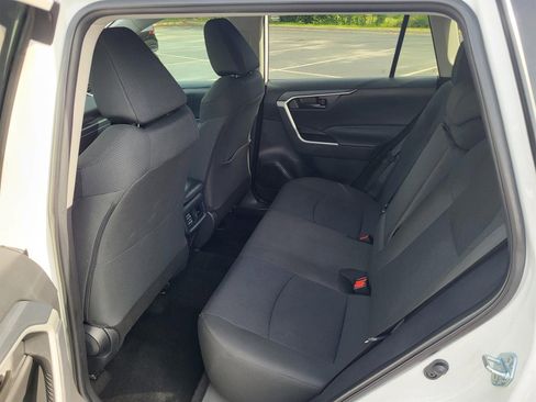 Used 2025 Toyota RAV4 LE FWD image 13