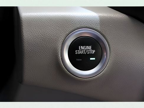 Used 2020 GMC Terrain SLE w/ Driver Convenience Package image 28