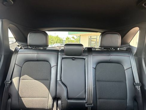 Used 2025 Ford Escape ST-Line Select AWD/4WD image 34