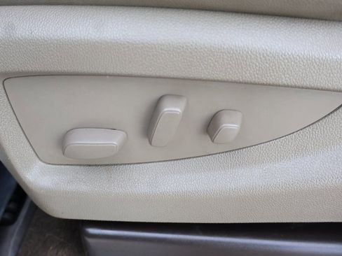 Used 2015 Chevrolet Silverado 2500 LTZ image 14