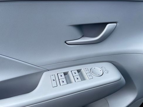 Used 2025 Hyundai Kona SEL image 20