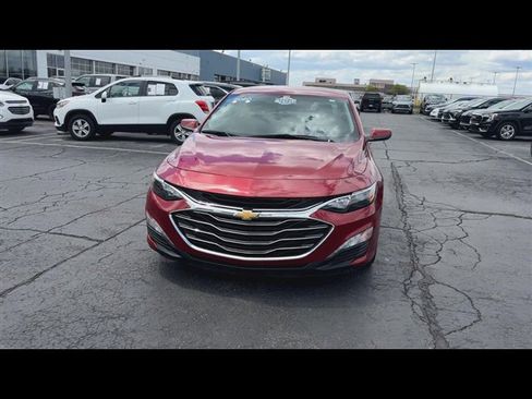 Used 2020 Chevrolet Malibu LT FWD image 3
