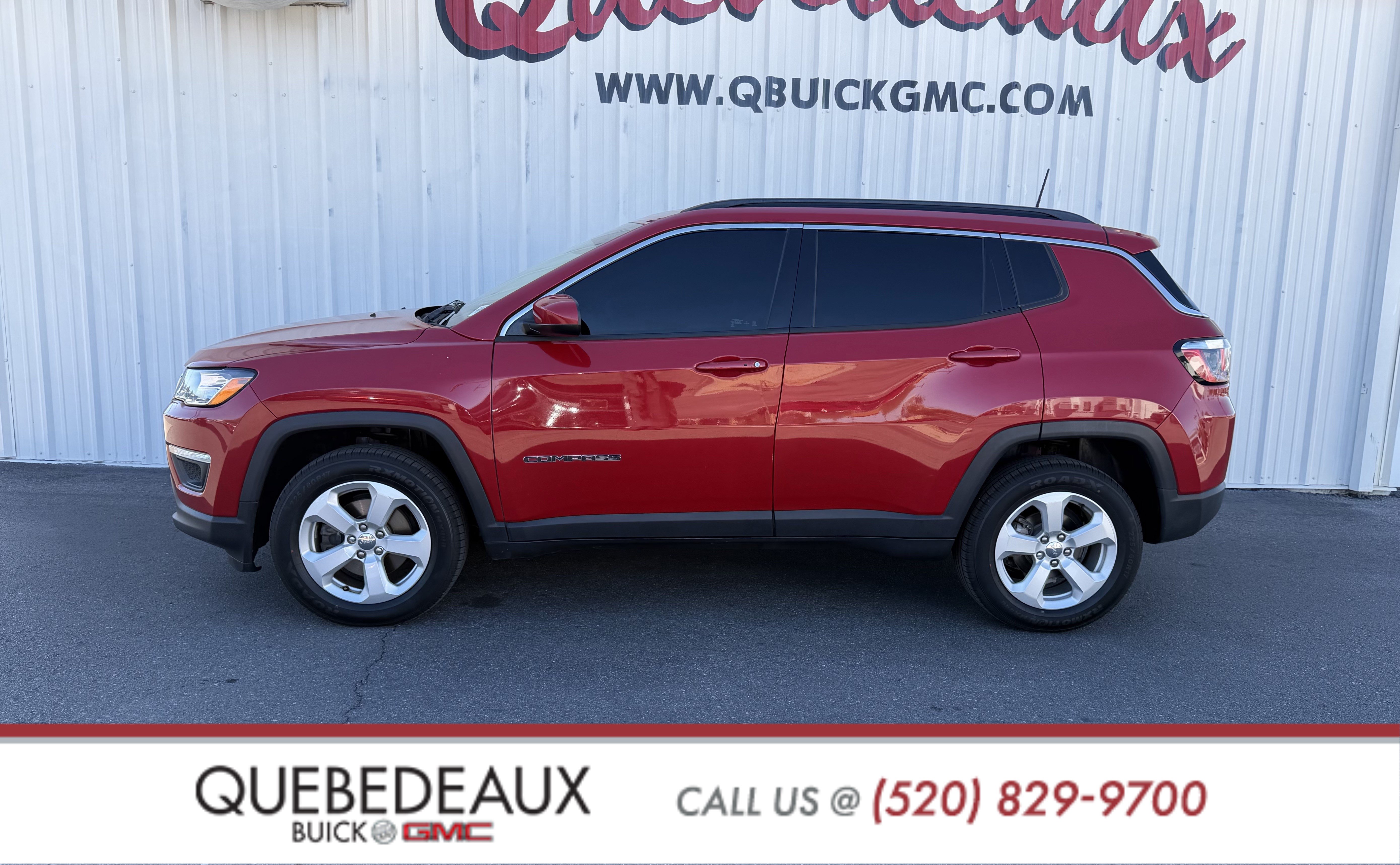 Used 2018 Jeep Compass Latitude w/ Popular Equipment Group AWD/4WD image 8