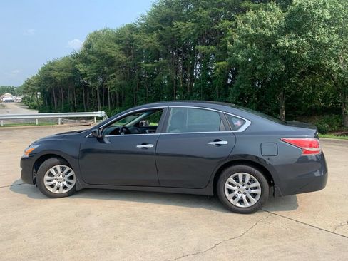 Used 2015 Nissan Altima 2.5 S w/ Power Driver Seat Package FWD image 13