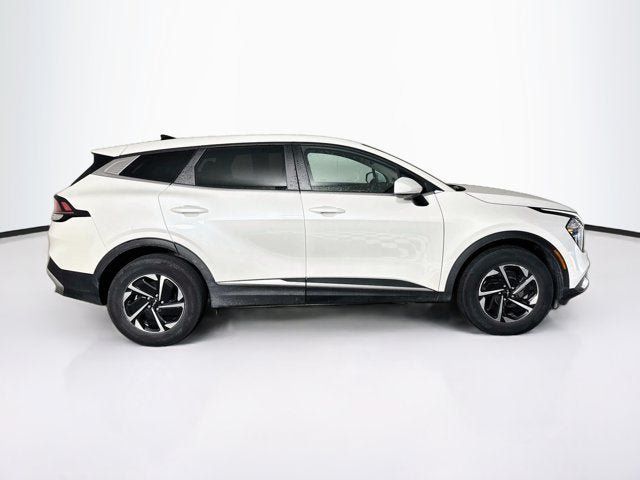 Used 2023 Kia Sportage LX AWD/4WD image 4