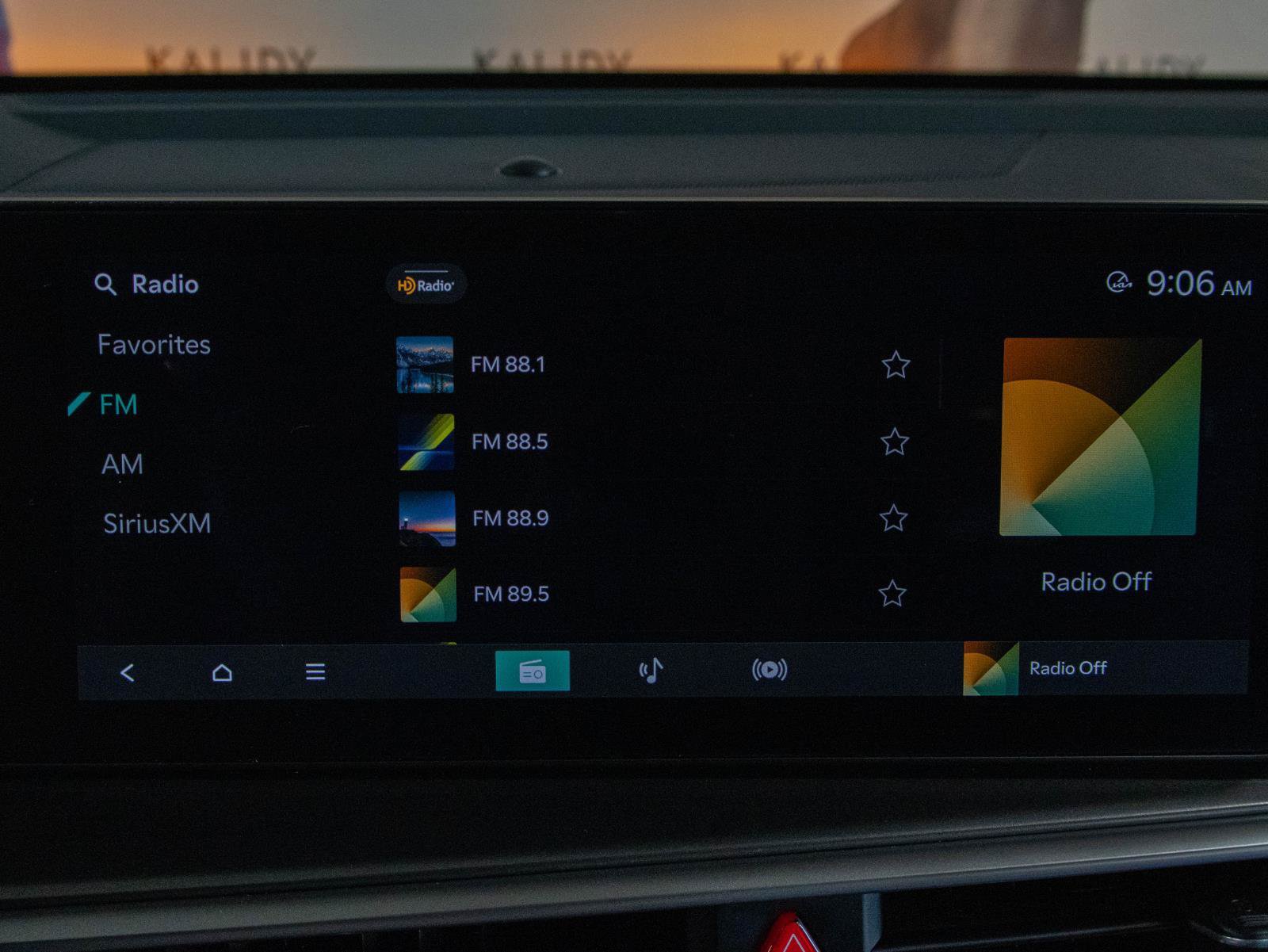 Used 2025 Kia Sorento S w/ Panoramic Sunroof Package FWD image 9