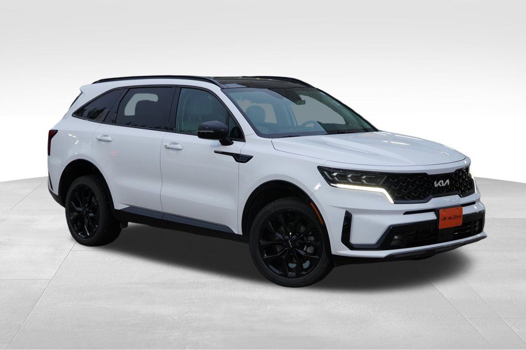 Used 2023 Kia Sorento SX AWD/4WD image 1