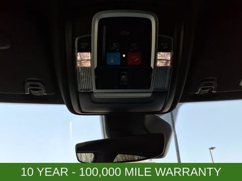 New 2026 RAM 1500 Laramie AWD/4WD image 17