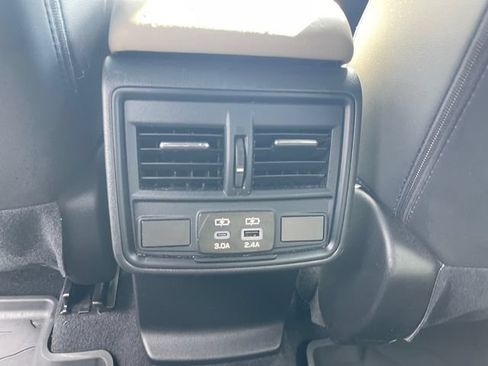 Certified 2025 Subaru Forester Premium AWD/4WD image 21