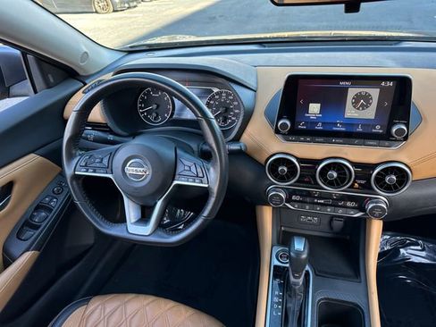 Used 2021 Nissan Sentra SV w/ SV Premium Package image 17