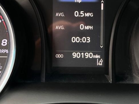 Used 2018 Toyota Camry L image 21