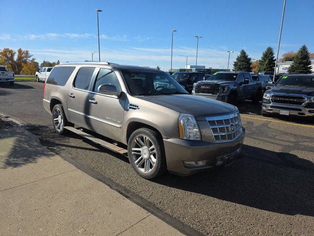 Used 2012 Cadillac Escalade ESV Platinum AWD/4WD image 3