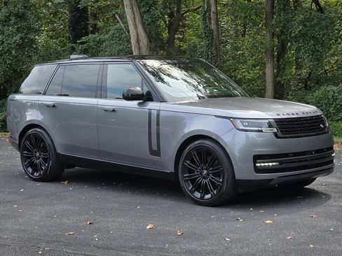 Used 2024 Land Rover Range Rover Long Wheelbase SE AWD/4WD image 6