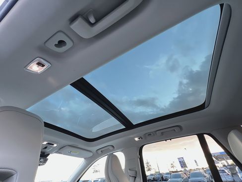 Certified 2022 Volvo XC90 T6 Inscription w/ Climate Package image 24