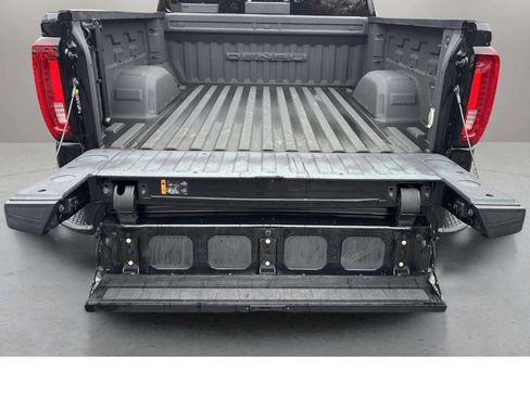 Used 2022 GMC Sierra 1500 Denali w/ Technology Package image 10