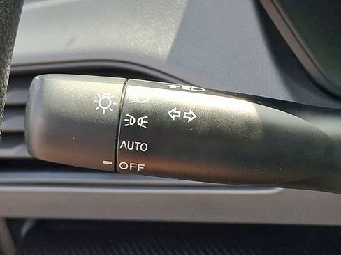 Used 2024 Subaru Crosstrek 2.0i AWD/4WD image 26