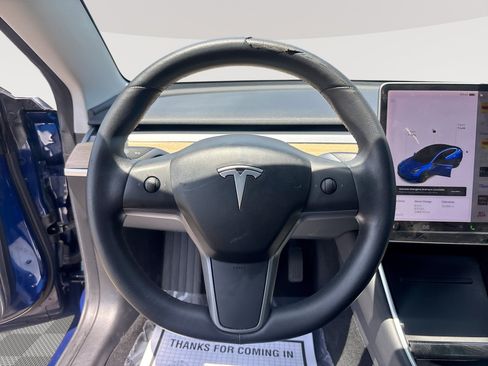 Used 2019 Tesla Model 3 Standard Range Plus RWD image 11