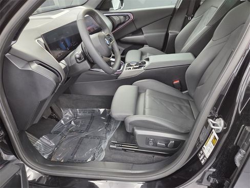 Certified 2025 BMW X3 xDrive30i w/ Convenience Package image 25