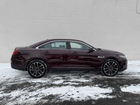 Used 2019 Ford Taurus SEL w/ Equipment Group 201A image 5
