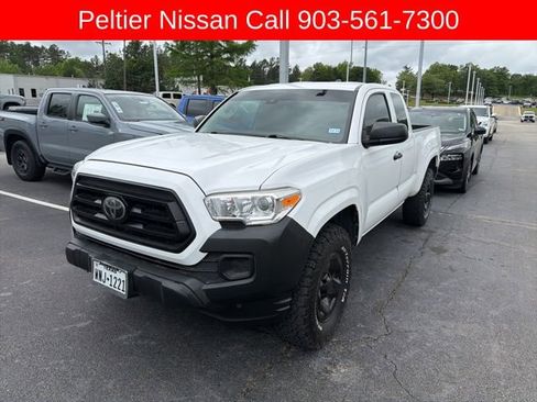 Used 2020 Toyota Tacoma SR image 4