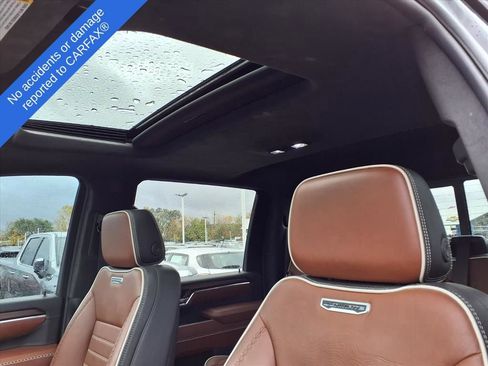 Used 2024 GMC Sierra 3500 Denali Ultimate image 18
