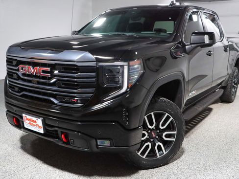 Used 2024 GMC Sierra 1500 AT4 w/ Technology Package image 35
