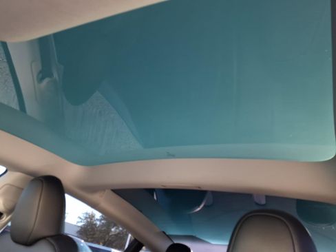 Used 2023 Tesla Model 3 Performance image 13