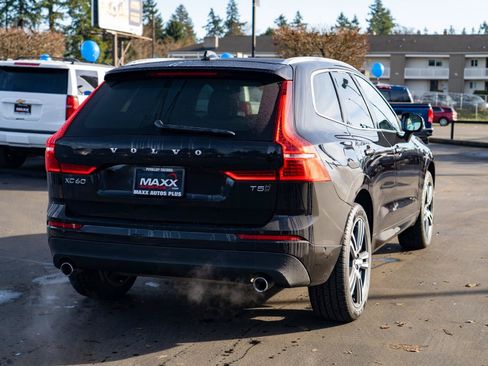 Used 2018 Volvo XC60 T5 Momentum w/ Convenience Package AWD/4WD image 11