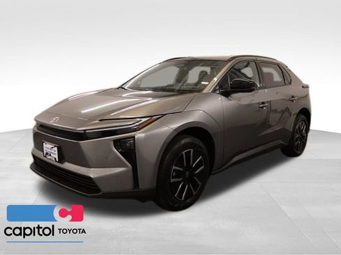 Used 2026 Toyota bZ AWD/4WD image 5