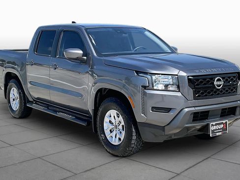 Used 2024 Nissan Frontier SV w/ Technology Package RWD image 3