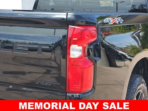 Used 2022 Chevrolet Silverado 1500 RST w/ LPO, Dark Essentials Package AWD/4WD image 40