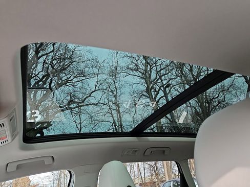 New 2026 Volkswagen Taos SE AWD/4WD image 11