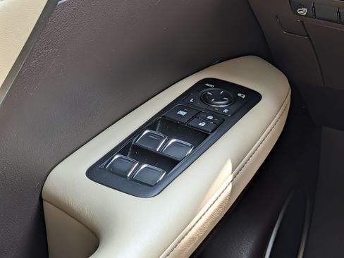 Used 2018 Lexus RX 450h AWD w/ Premium Package image 20