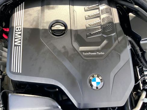 Used 2022 BMW 330i Sedan w/ Premium Package 2 RWD image 32