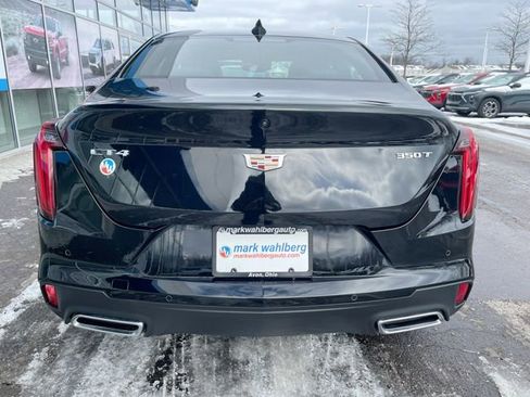 Used 2025 Cadillac CT4 Luxury image 31