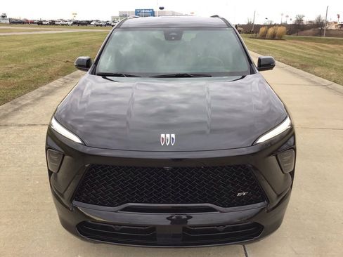 Used 2025 Buick Enclave Sport Touring image 12