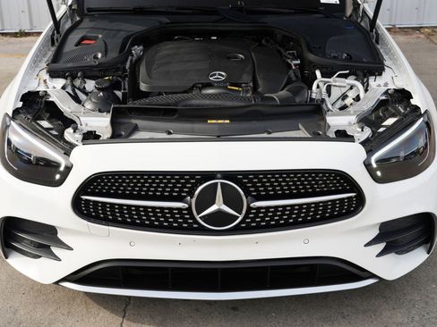 Used 2021 Mercedes-Benz E 350 Sedan w/ Premium Package image 7